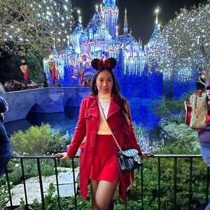 Meet your Posher, Mae